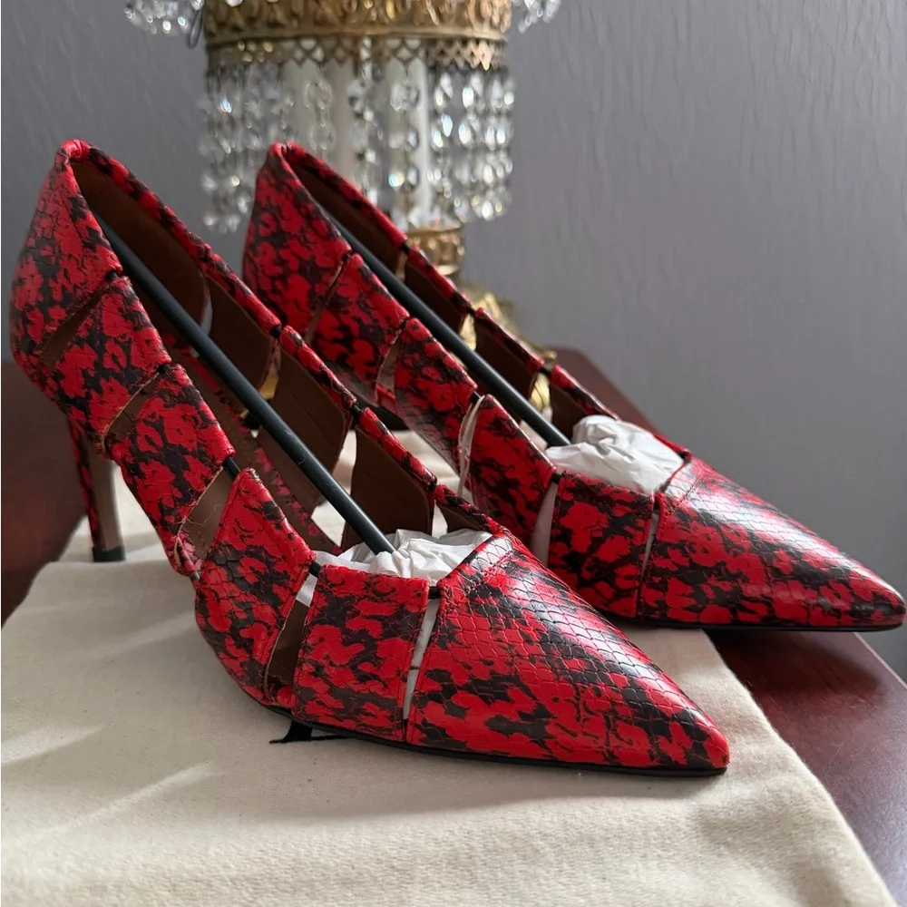 L’Autre Chose Red & Black Ayers Snake Print Heels  NIB Size 35.5 - $415 Retail